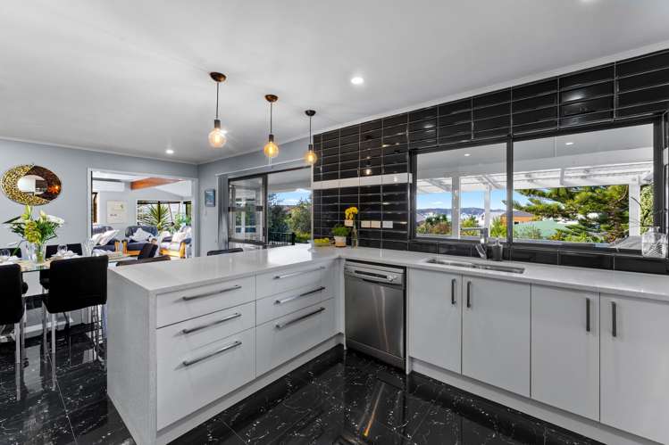 34 Spinnaker Drive Te Atatu Peninsula_5