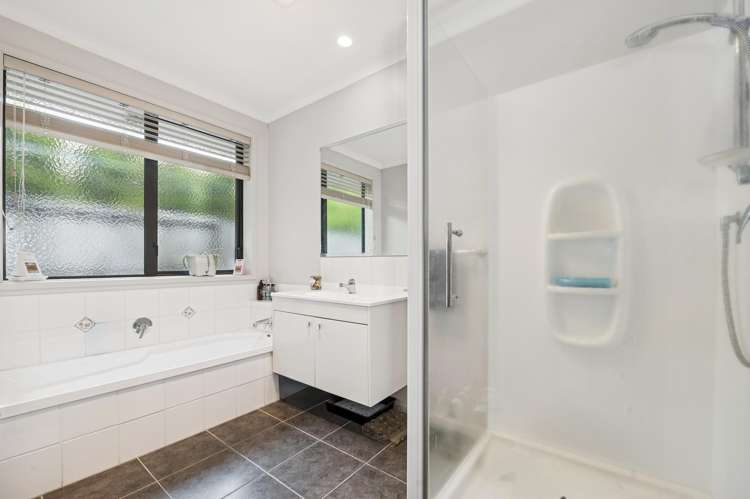 24 Riverholm Drive Mangakakahi_15