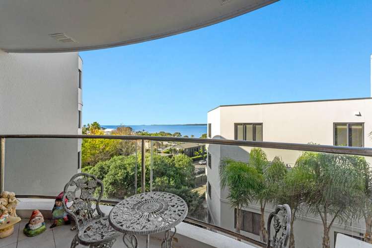 4E/175 Hurstmere Road Takapuna_20