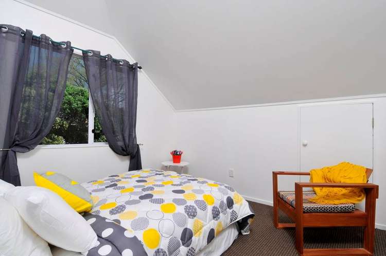 253 Royal Road Massey_11