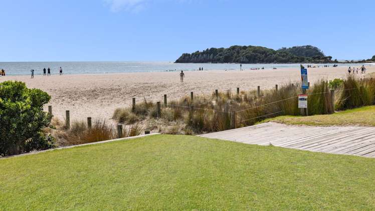 Units 3-4/2 Marine Parade, Tower 1 Mt Maunganui_11