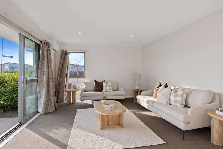 44 William Dawson Crescent Wigram_1