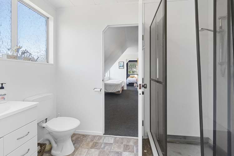 1138 South Road Oakura_22