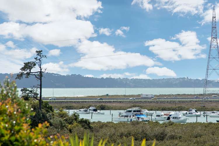 92 Tiroroa Avenue Te Atatu South_4