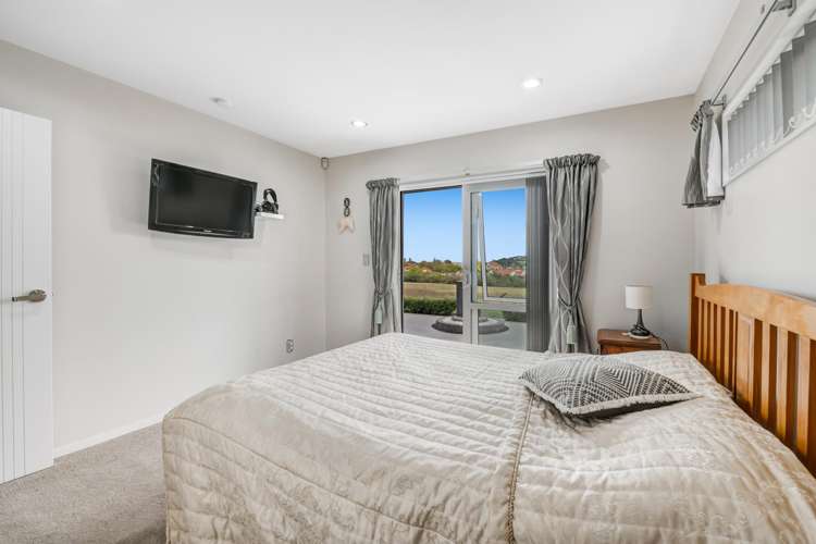 294 Alec Craig Way Gulf Harbour_10