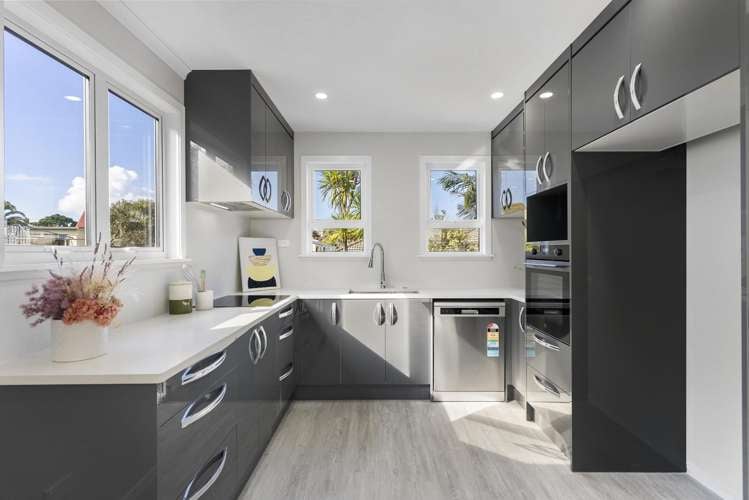 647 Richardson Road Mount Roskill_5