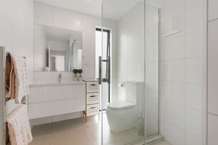 28 Tihema Lane Westgate_10