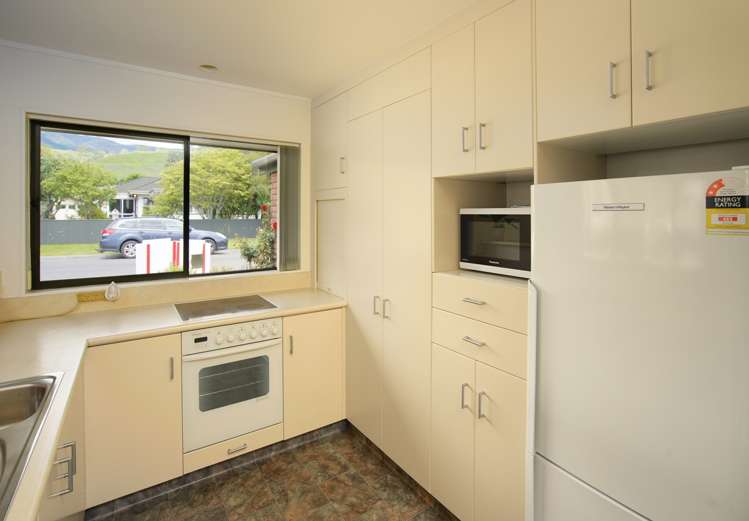 36 Willow Avenue Stoke_10