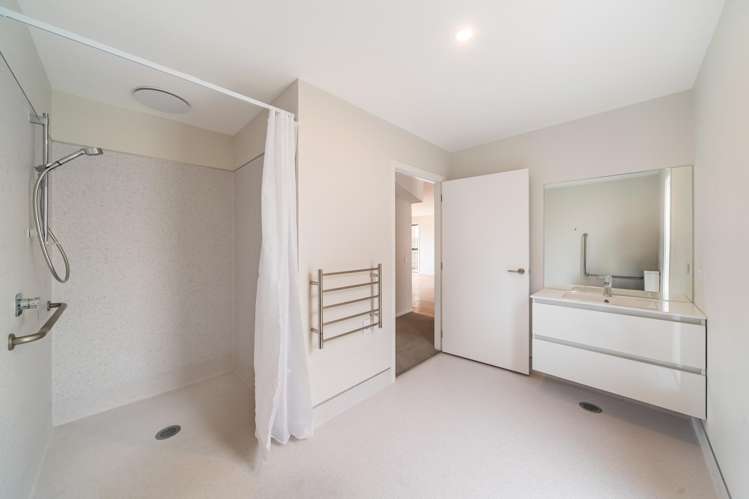 14/4; 15/4 Tawhai Street Stokes Valley_11