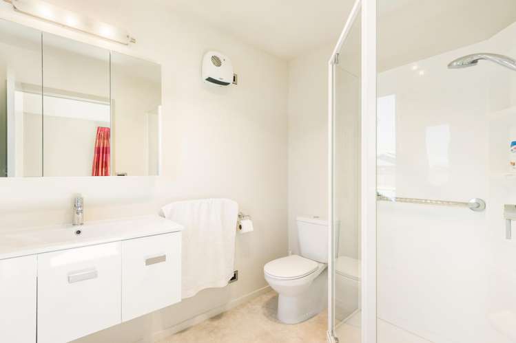 10 Henderson Drive Alexandra_11