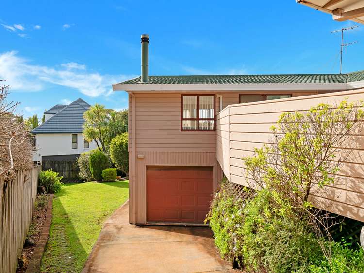 8 Princess Maria Place Massey_20