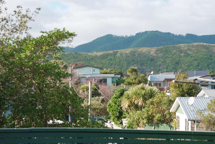 6 Menin Road Raumati South_4