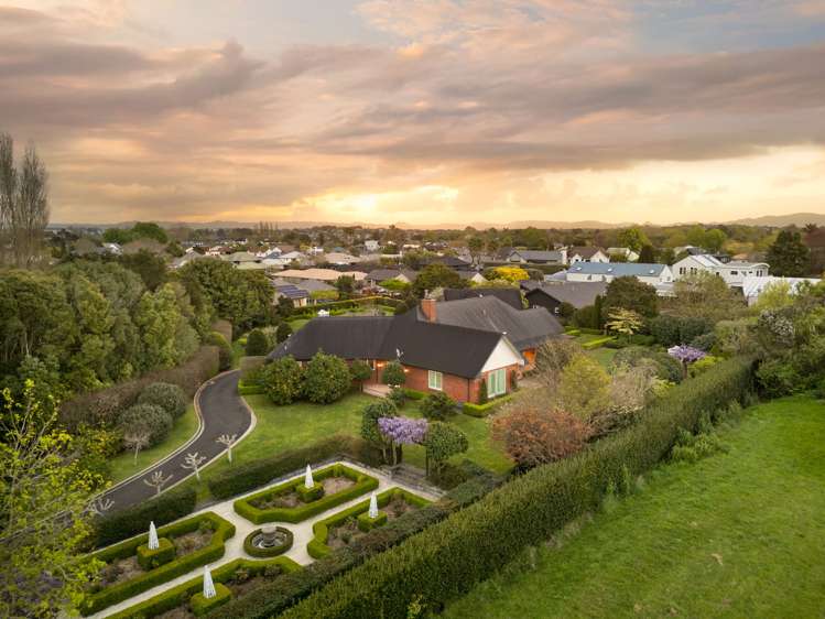 77 Harrowfield Drive Harrowfield_1