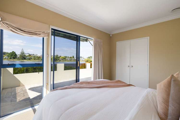 76 Lake Crescent Hamilton Lake_22