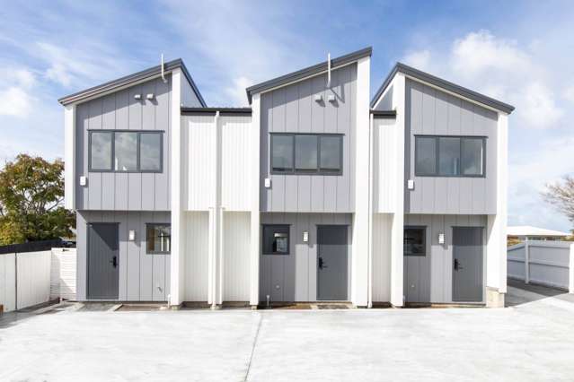 234-3,4,5, Te Atatu Road Te Atatu South_1