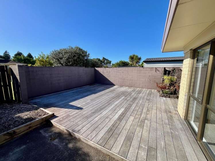 2/24 Beaumaris Way Conifer Grove_3