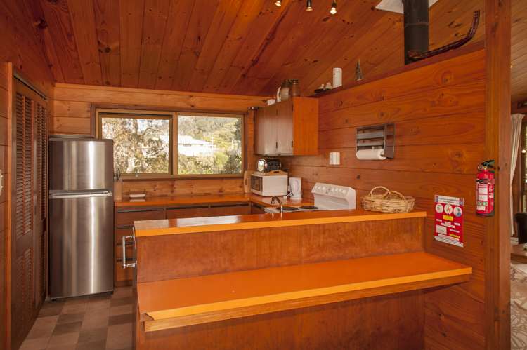 3 Harsant Avenue Hahei_21