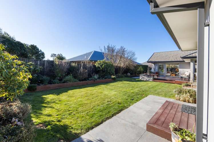11 Glastonbury Drive Burwood_28