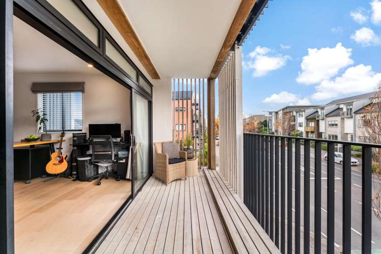 2/163 Hobsonville Point Road_4