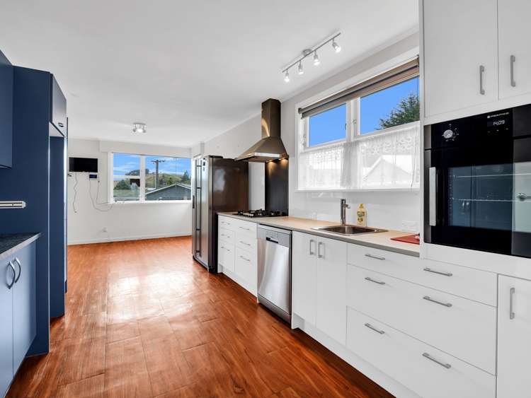 16 Milne Street Hunterville_9