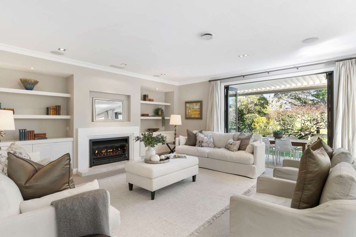 242 Riddell Road_1