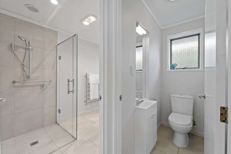 1/31 Cliff Road Torbay_11