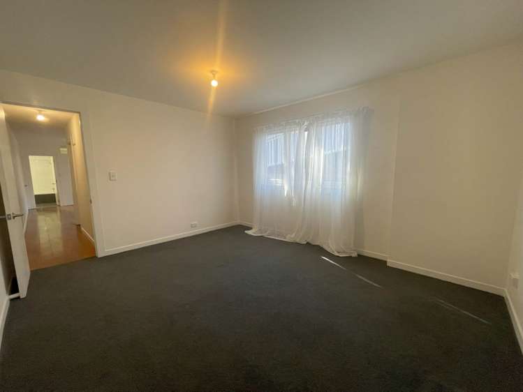 2/91 Sarsfield Street Herne Bay_5