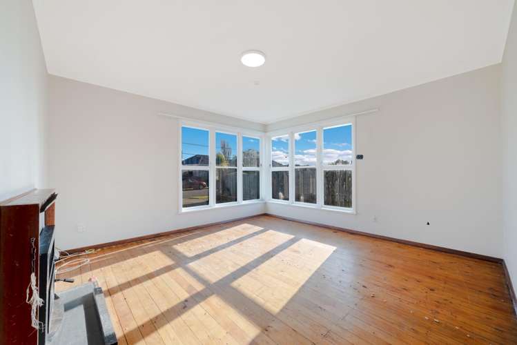 32 Carisbrooke Street Aranui_6