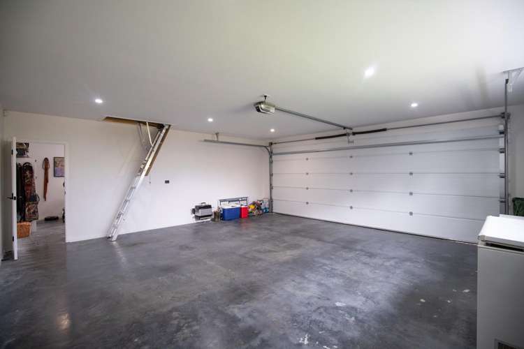 13 Tari Road Pukeatua_23