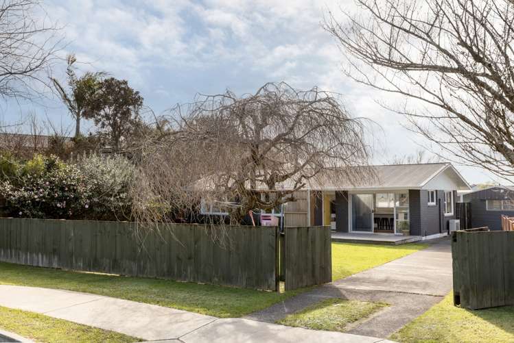 69 Emmett Street Greerton_32