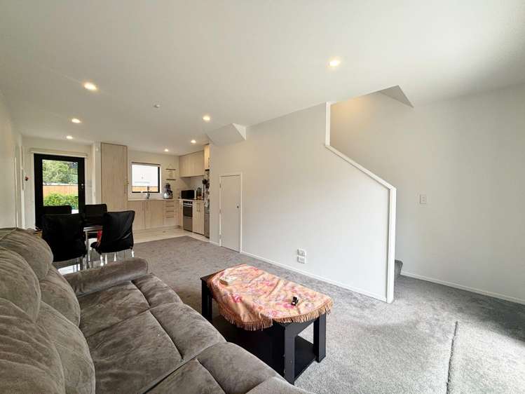 3/3 Matata Pl Dallington_7