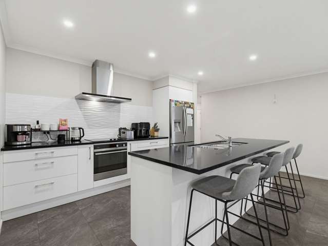 14 Urumaraki Avenue Helensville_3