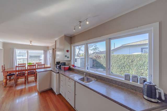 74 Meeanee Road Taradale_4