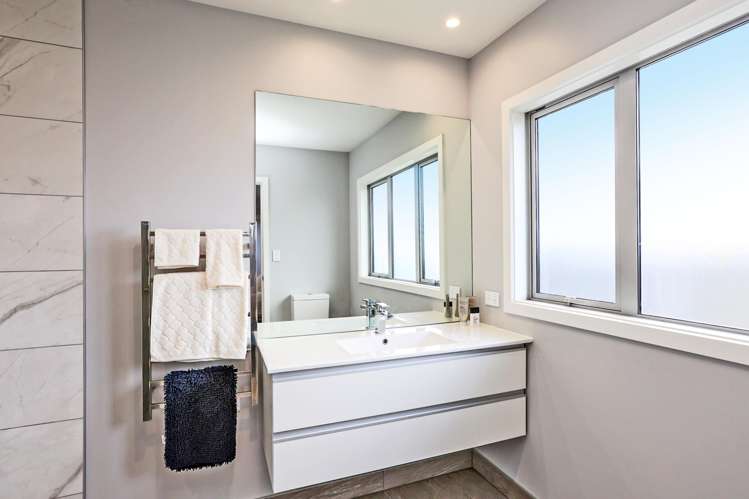 9 Manapouri Street Poraiti_10