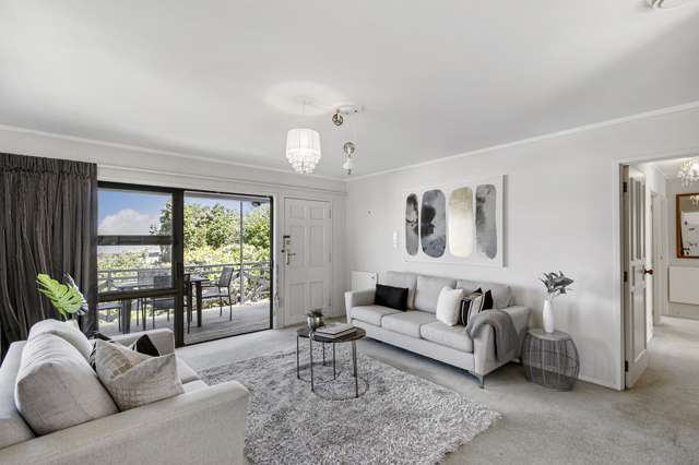 2/9 Valhalla Drive Beach Haven_1