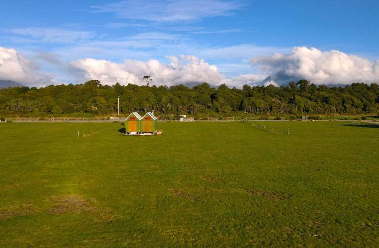 25 Fox Moth Drive Haast_16