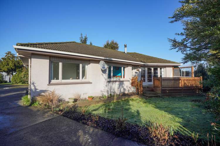 652 Tweed Street Newfield_1