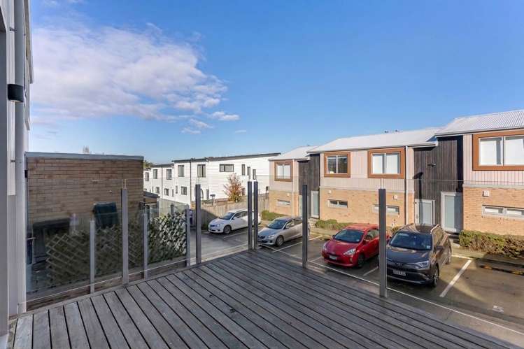 37 Helen Jenepher Lane Mt Wellington_13