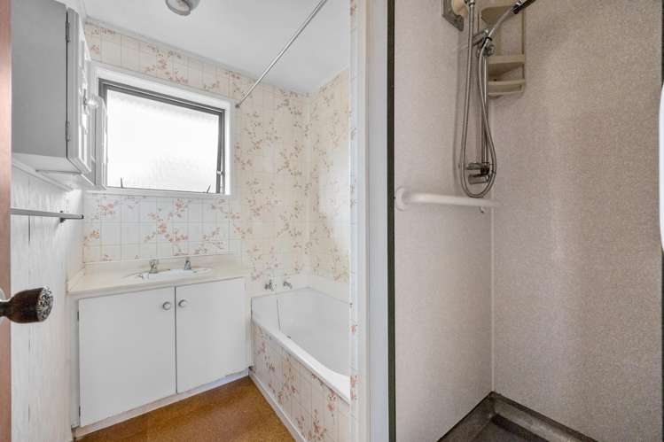 1/6 Annette Avenue Te Atatu South_10