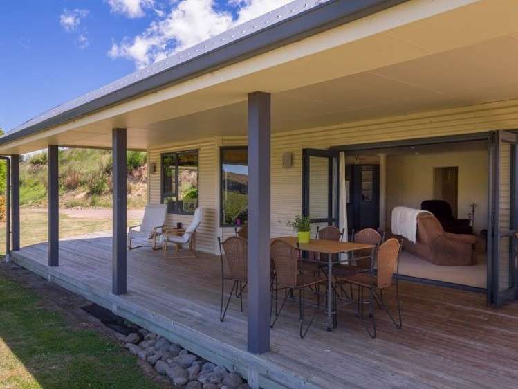 1827 Awatere Valley Road Awatere Valley_10