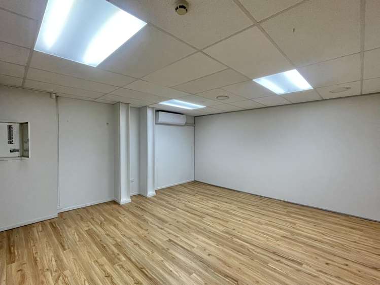 34 Barrys Point Road Takapuna_4