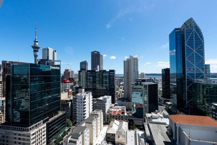 2401/10 Commerce Street Auckland Central_10