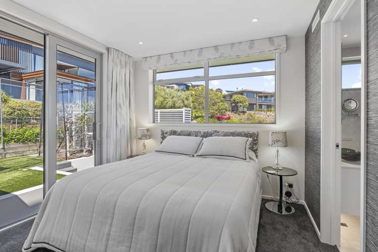 8 Omeo Crescent Redcliffs_43