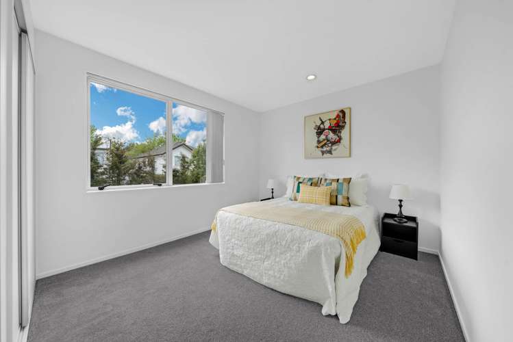 4 Phar Lap Crescent Takanini_18