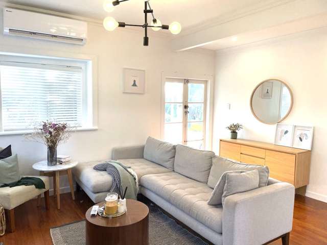 New Lynn Character Cottage