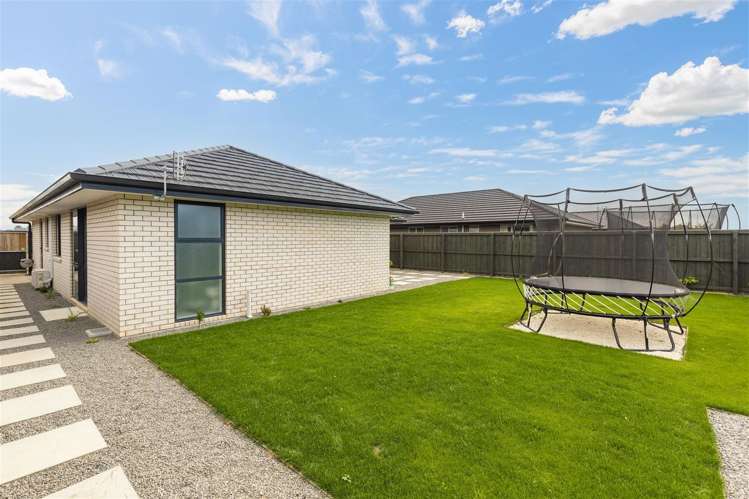 16 Northmoor Boulevard Rolleston_15