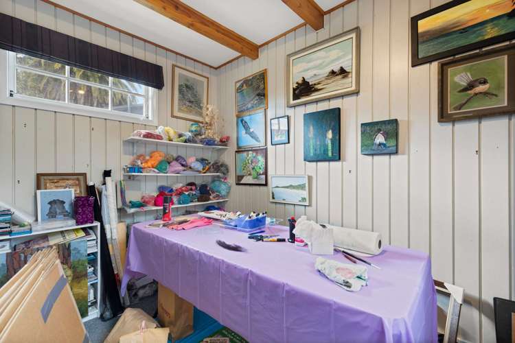 13 Amokura Street Fairy Springs_17