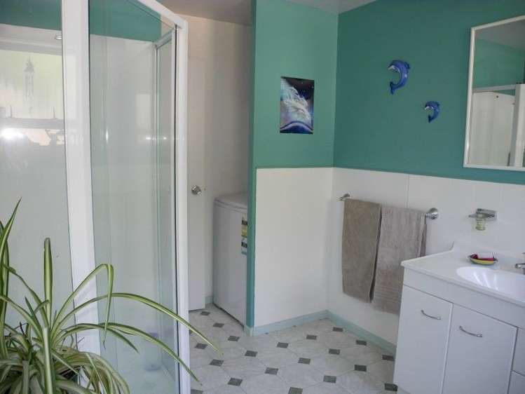 7 Old French Road Takamatua_13