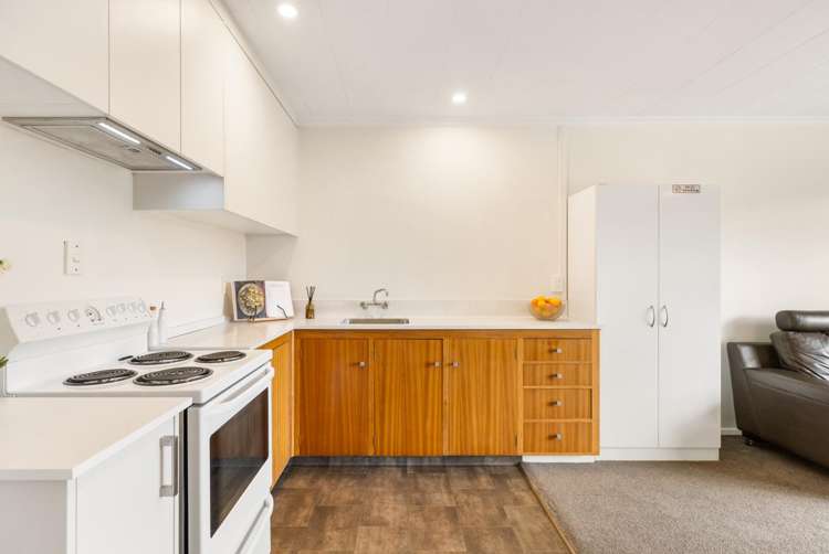 2/27a Bantry Street Alexandra_1