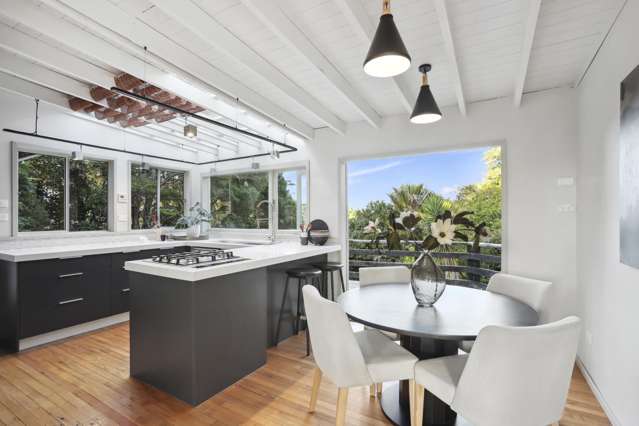 8 Arapito Road Titirangi_4